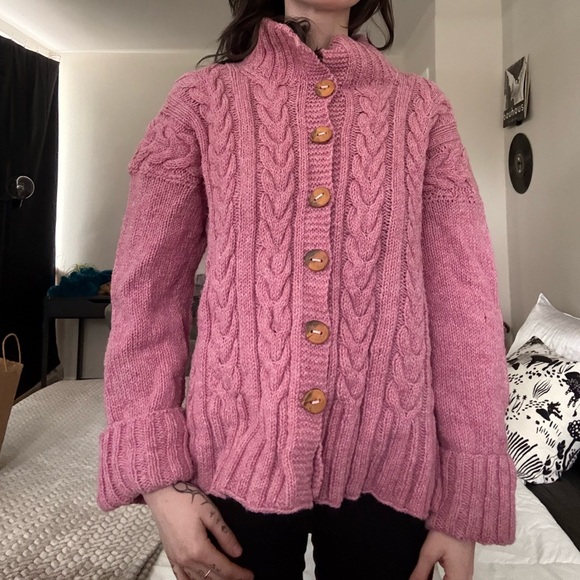 Pink Cable Knit Sweater - Picture 5 of 6